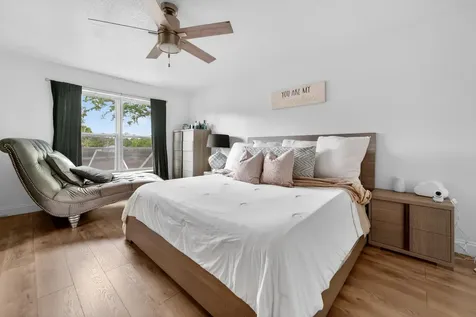 200 Trails End West Palm Beach FL 33413