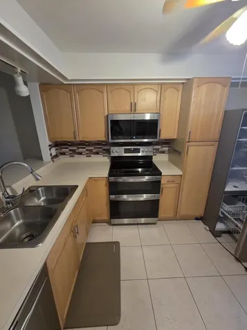 2302 Sunrise Boulevard Fort Pierce FL 34982