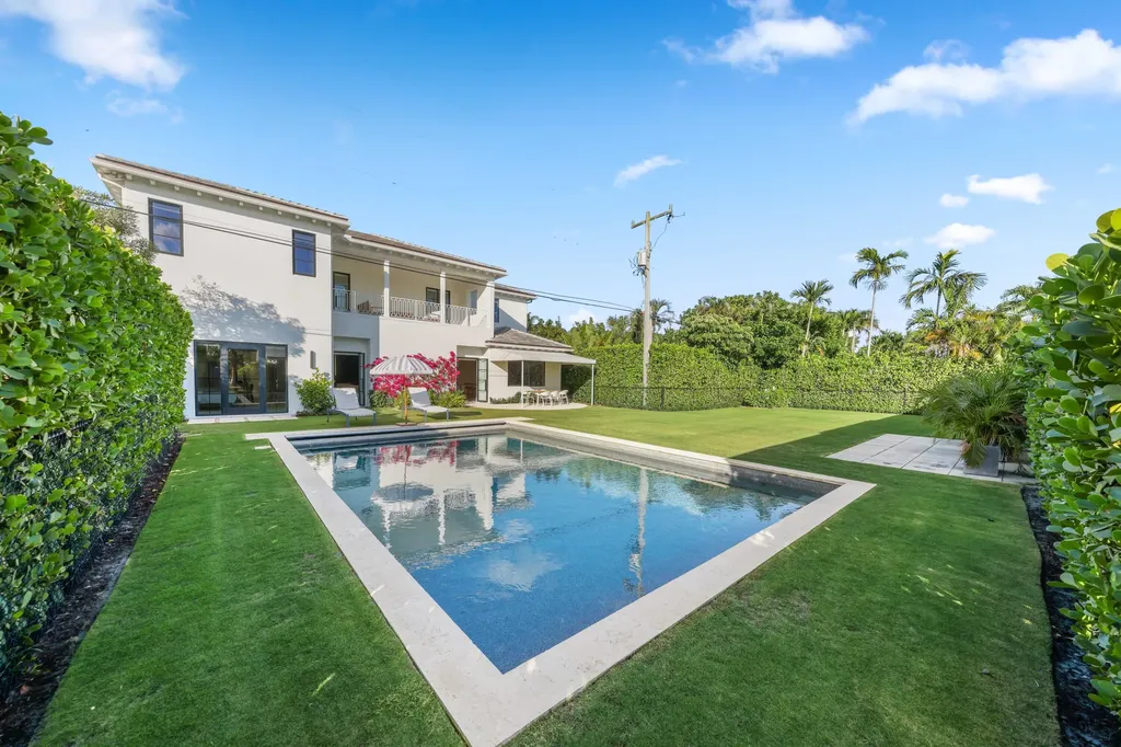 248 E Lakewood Road West Palm Beach FL 33405