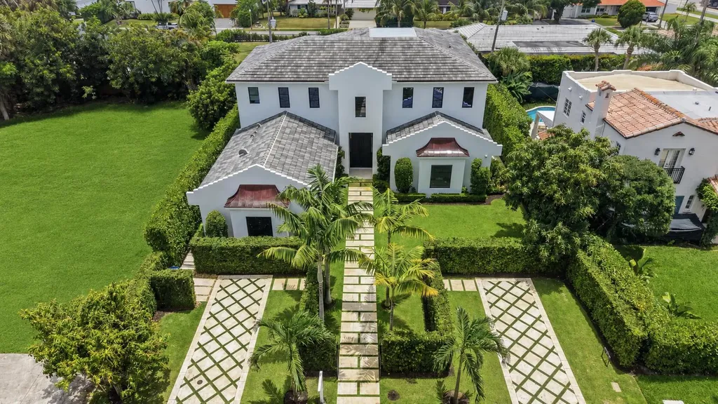 248 E Lakewood Road West Palm Beach FL 33405