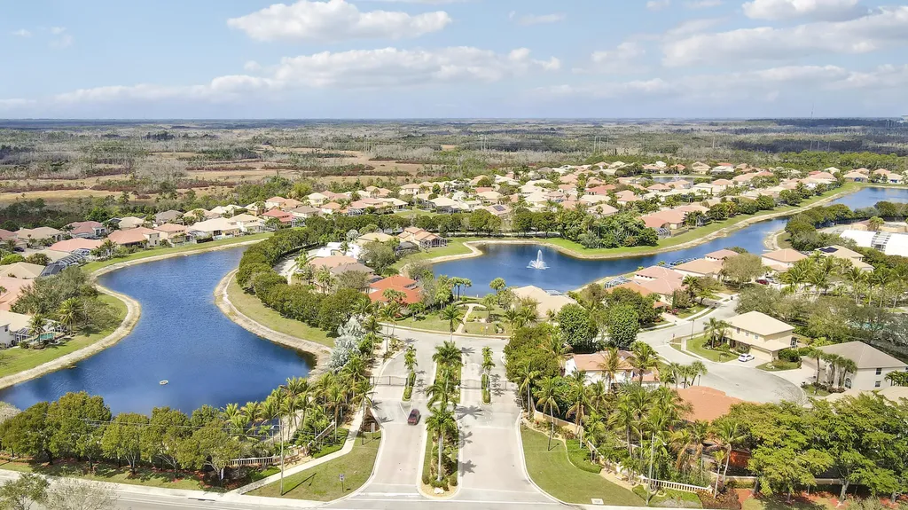 4008 W Hamilton Key West Palm Beach FL 33411