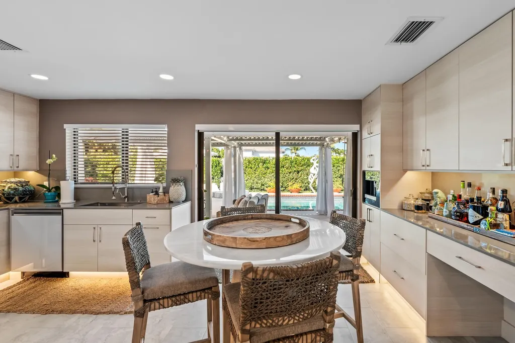 3605 S Lake Drive Boynton Beach FL 33435