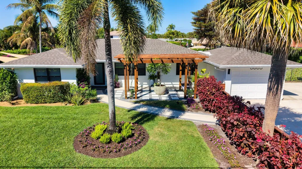 3605 S Lake Drive Boynton Beach FL 33435