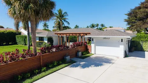 3605 S Lake Drive Boynton Beach FL 33435