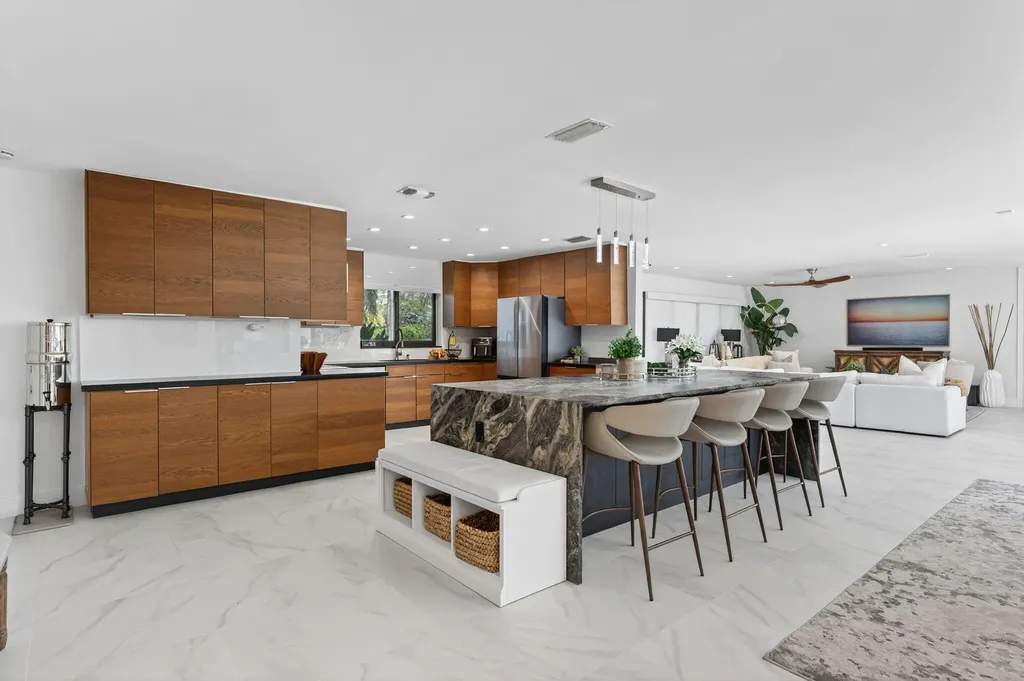 2648 NE 37th Drive Fort Lauderdale FL 33308