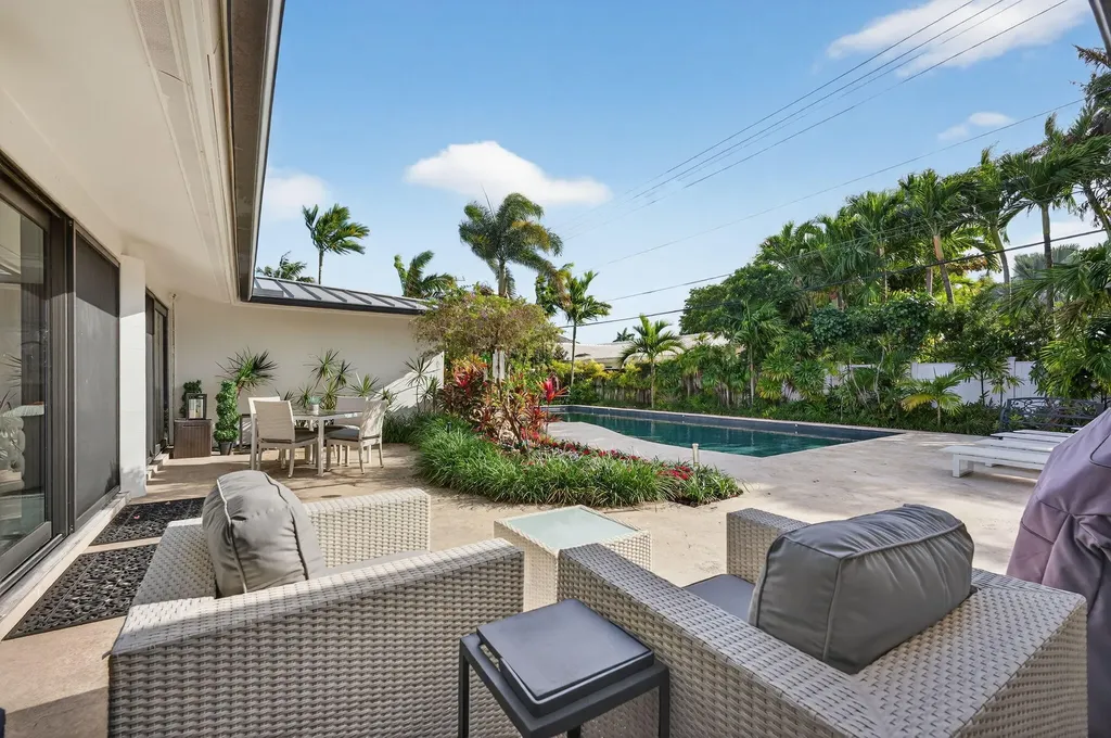 2648 NE 37th Drive Fort Lauderdale FL 33308
