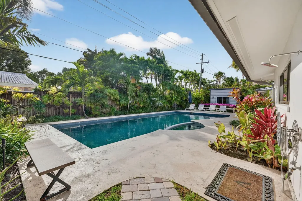 2648 NE 37th Drive Fort Lauderdale FL 33308