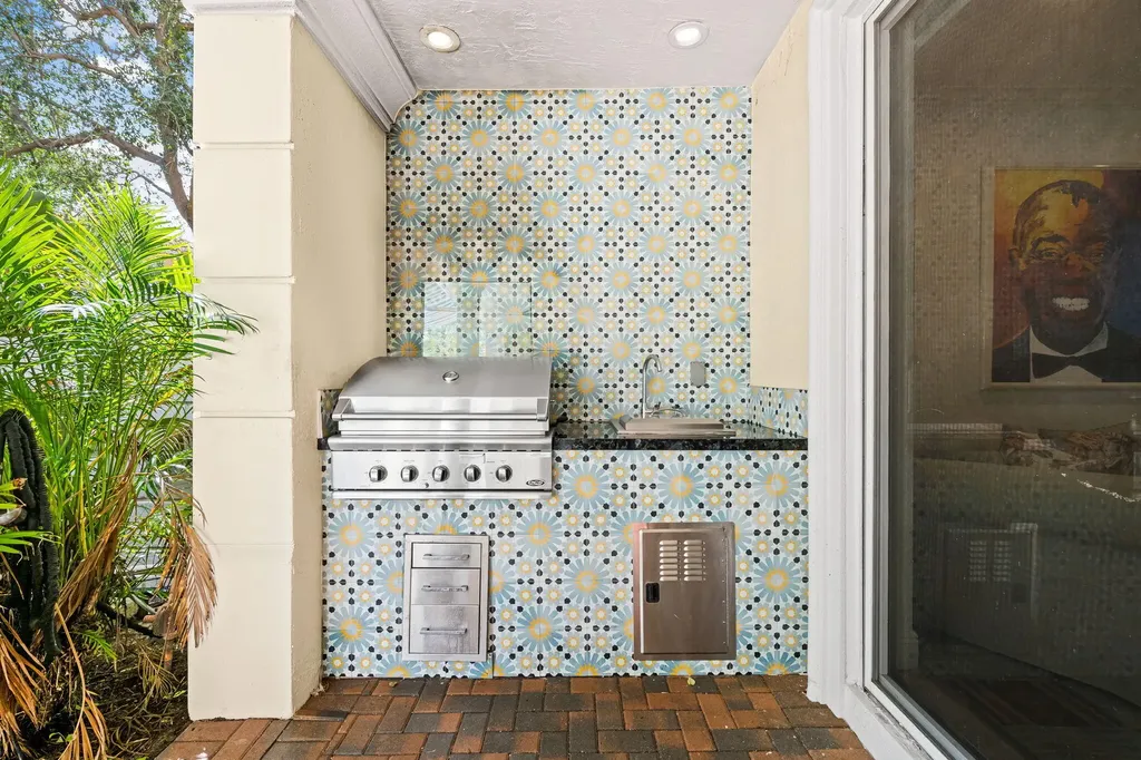 5580 NE Trieste Terrace Boca Raton FL 33487