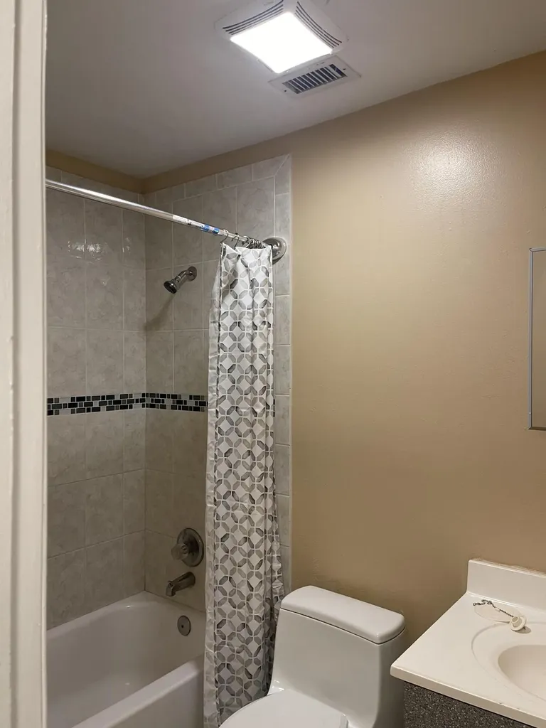 940 W 36th Street Riviera Beach FL 33404