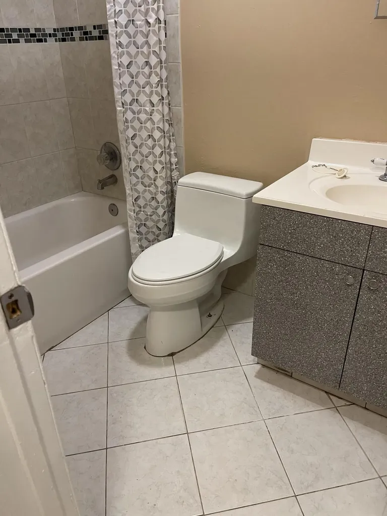 940 W 36th Street Riviera Beach FL 33404