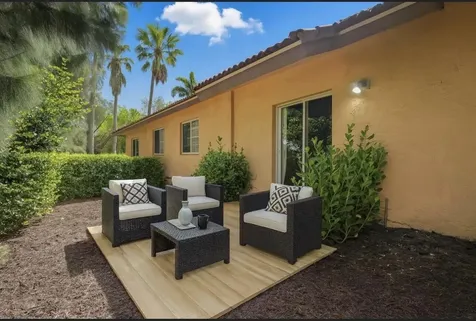 6207 Garden Court Davie FL 33314