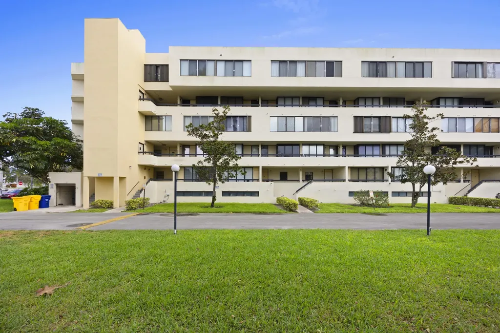1401 S Federal Highway Boca Raton FL 33432