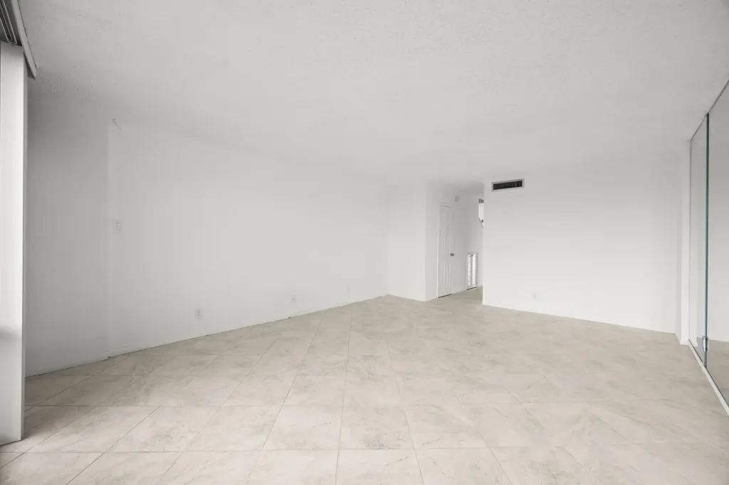 1401 S Federal Highway Boca Raton FL 33432