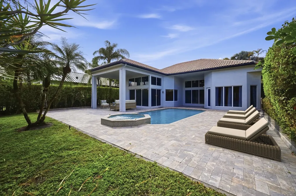 5006 NW 24th Circle Boca Raton FL 33431