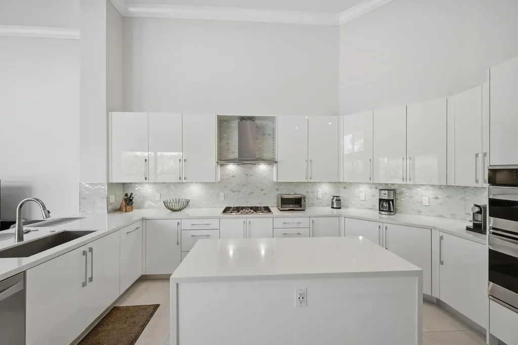 5006 NW 24th Circle Boca Raton FL 33431