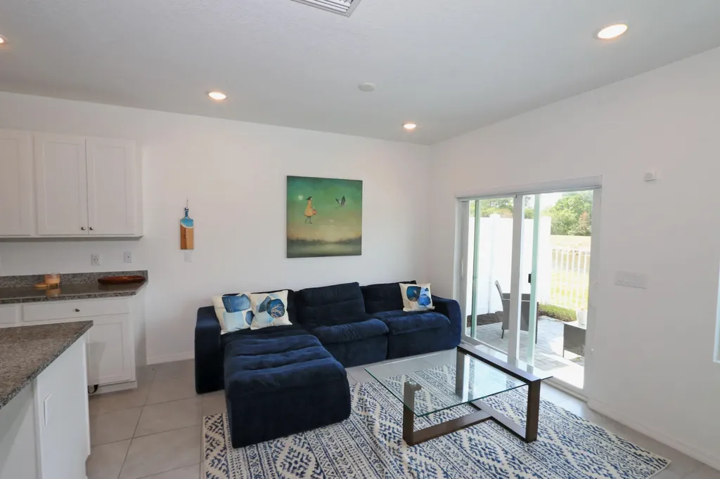 656 NE Waters Edge Lane Port St Lucie FL 34983