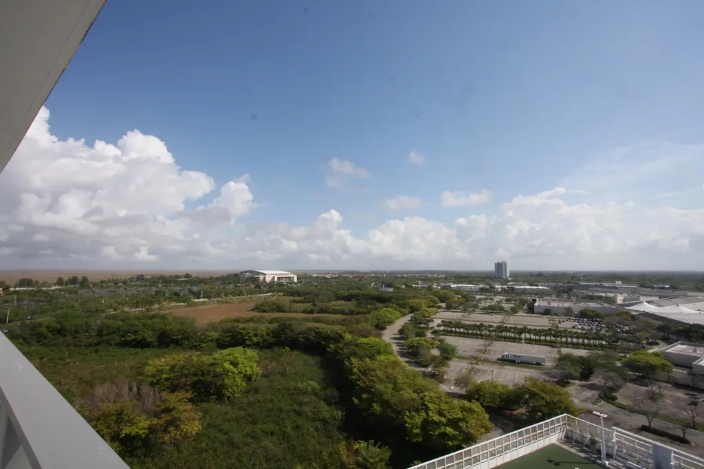 2000 Metropica Way Sunrise FL 33323