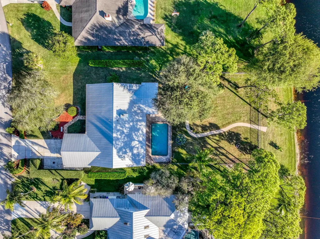 6062 Woodlake Road Jupiter FL 33458