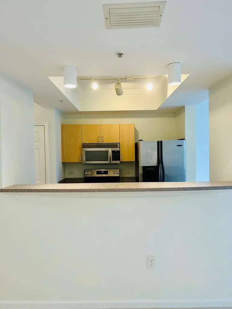 533 NE 3rd Avenue Fort Lauderdale FL 33301