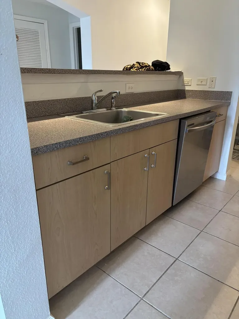533 NE 3rd Avenue Fort Lauderdale FL 33301