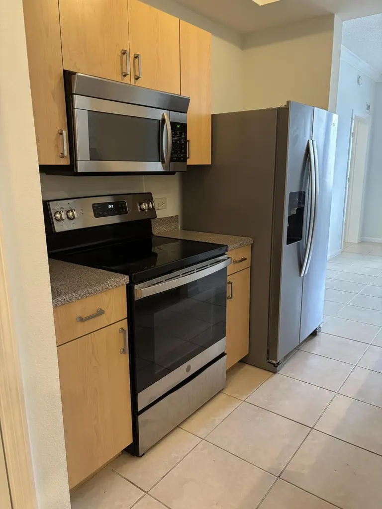 533 NE 3rd Avenue Fort Lauderdale FL 33301