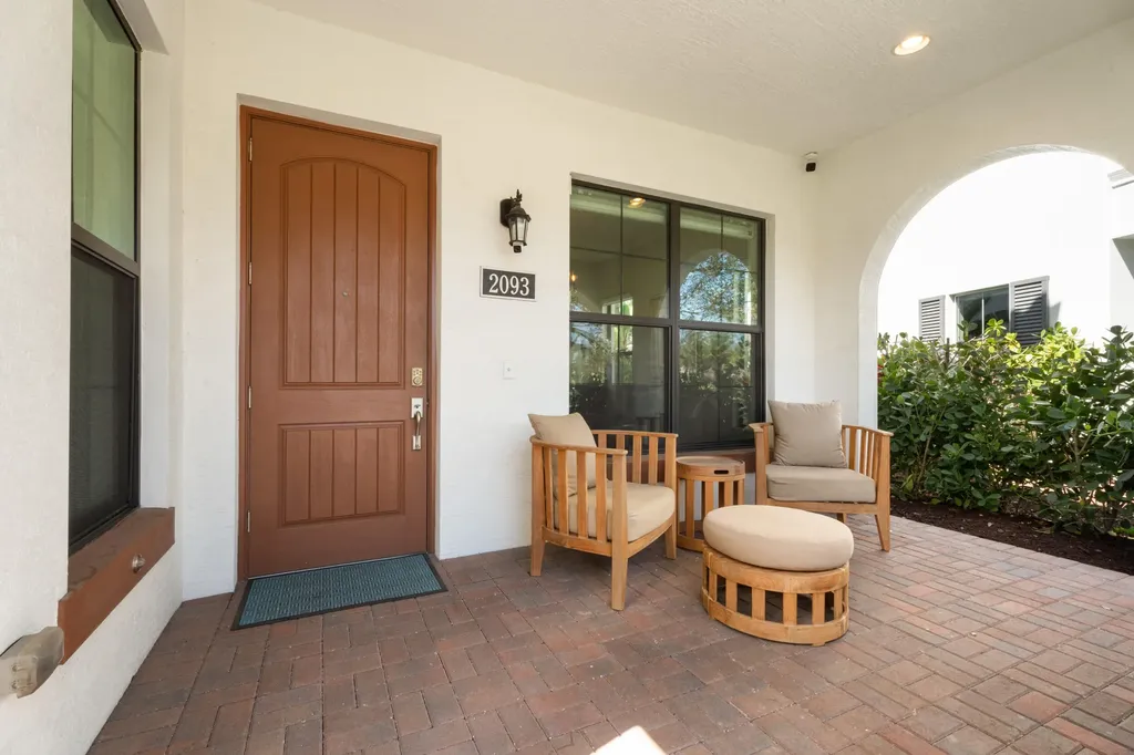 2093 Dickens Terrace Palm Beach Gardens FL 33418