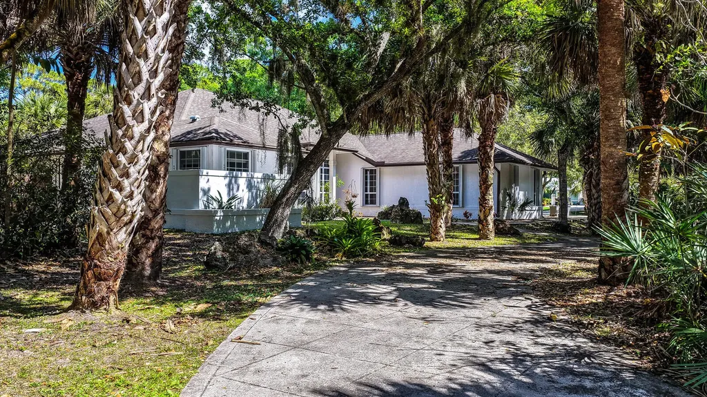 8349 150th Court N Palm Beach Gardens FL 33418