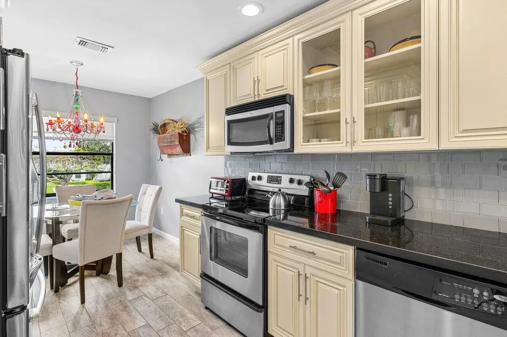 20 Southport Lane Boynton Beach FL 33436