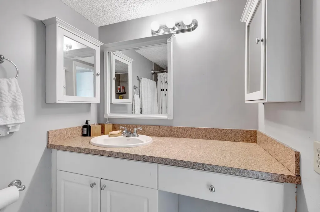 1586 Shaker Circle Wellington FL 33414