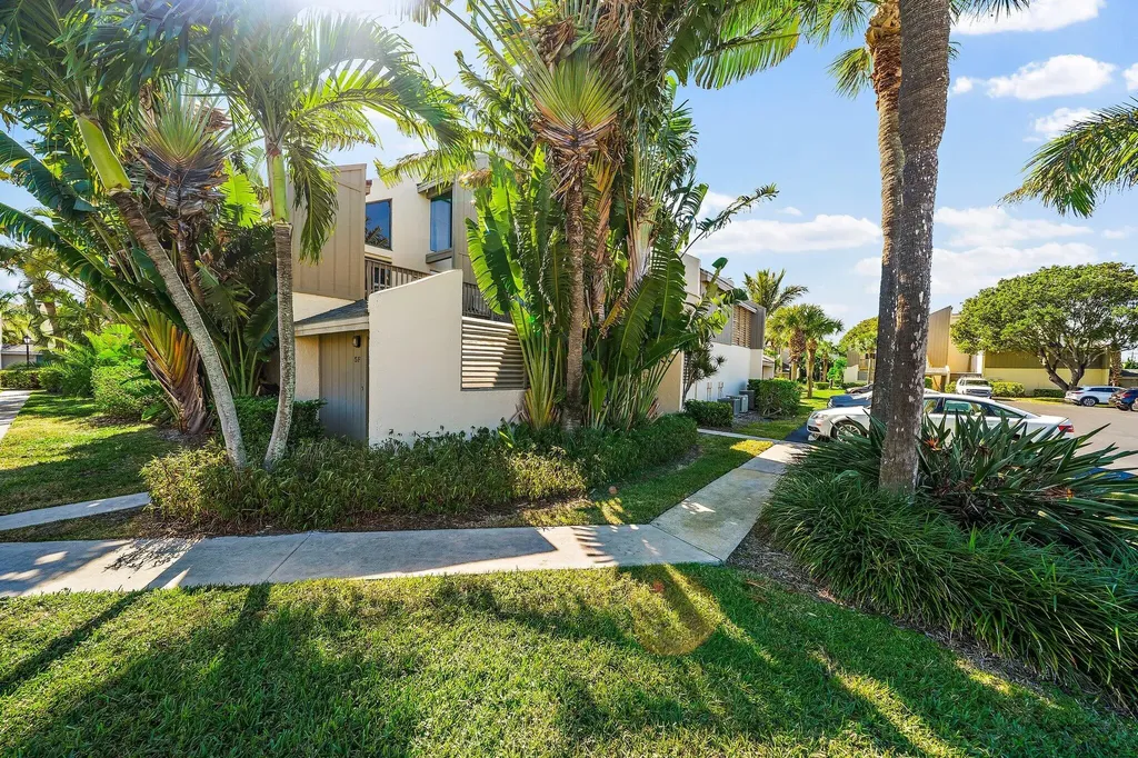 1605 S Us Highway 1 Jupiter FL 33477