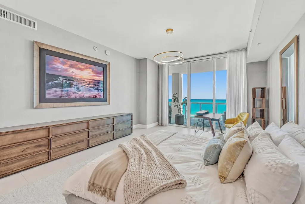 50 S Pointe Drive Miami Beach FL 33139