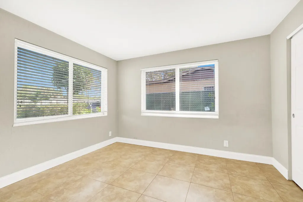 64 NE 7th Court Deerfield Beach FL 33441