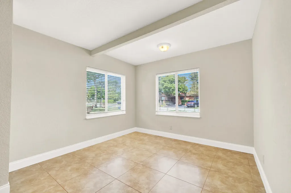 64 NE 7th Court Deerfield Beach FL 33441