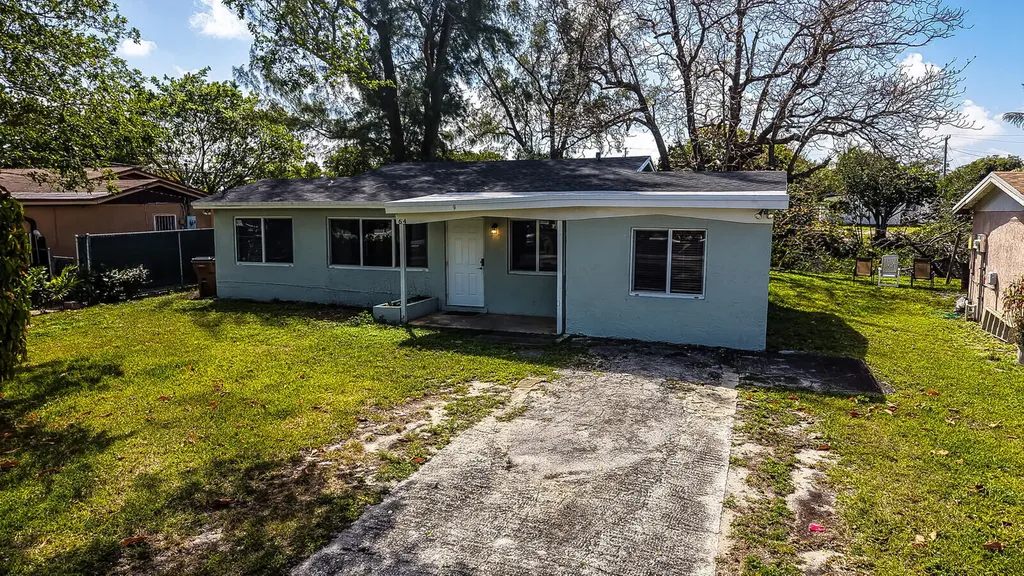 64 NE 7th Court Deerfield Beach FL 33441
