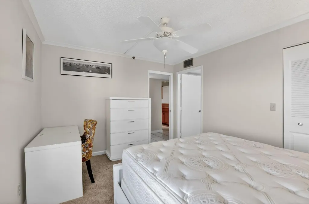 20 Royal Palm Way Boca Raton FL 33432