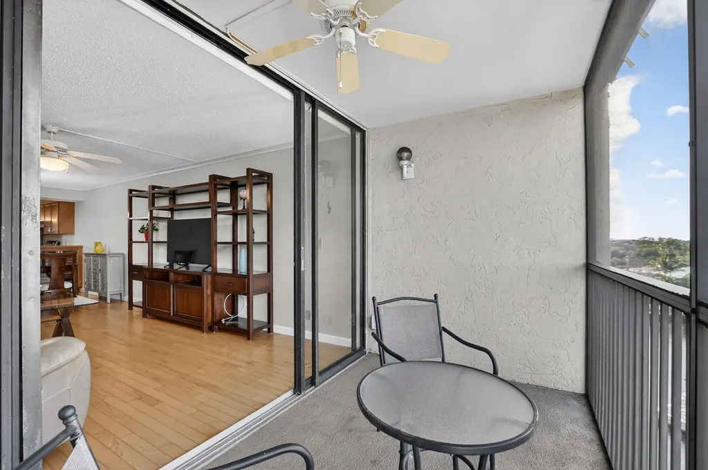 20 Royal Palm Way Boca Raton FL 33432