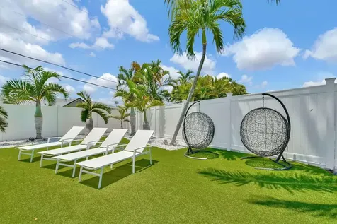 1920 NE 52nd Street Fort Lauderdale FL 33308