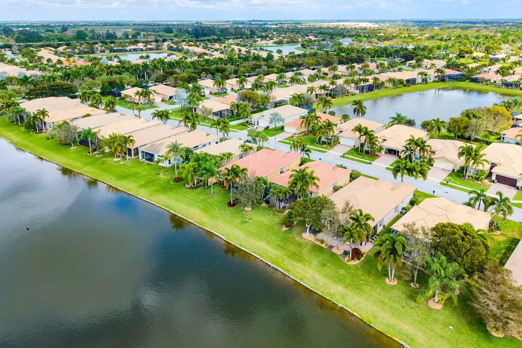 10797 Carmelcove Circle Boynton Beach FL 33473