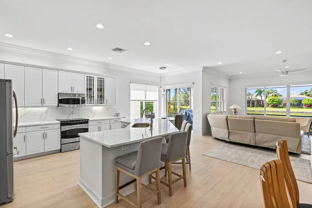 10797 Carmelcove Circle Boynton Beach FL 33473