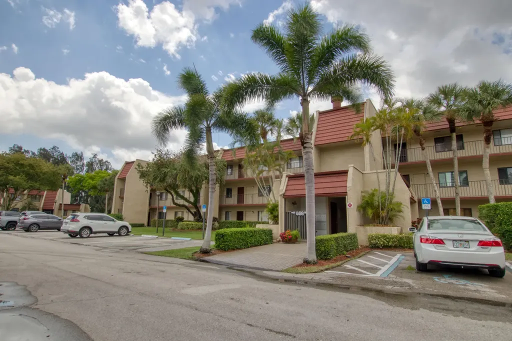 4489 Luxemburg Court Lake Worth FL 33467