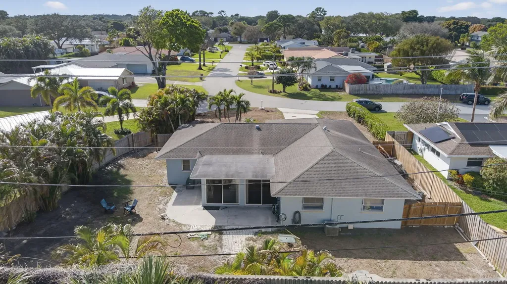 9774 Jonquil Circle S Palm Beach Gardens FL 33410