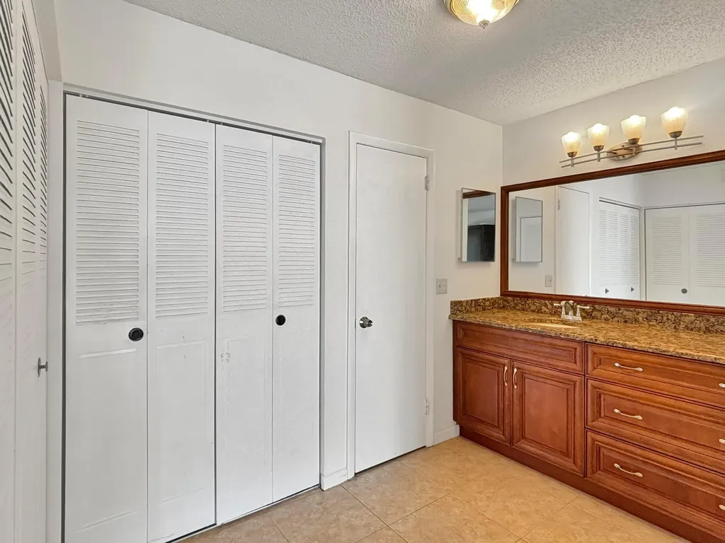390 Golfview Road North Palm Beach FL 33408