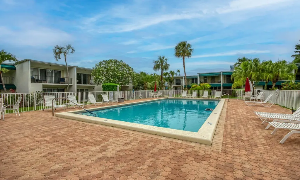 390 Golfview Road North Palm Beach FL 33408