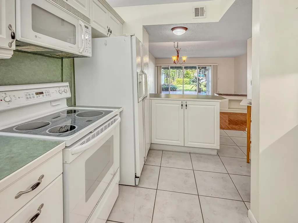 390 Golfview Road North Palm Beach FL 33408