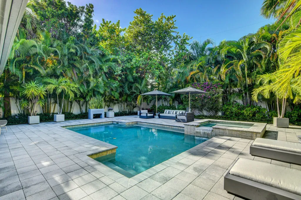717 NE 1st Court Delray Beach FL 33483