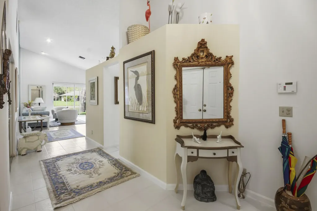 7660 Kings Ride Boynton Beach FL 33436