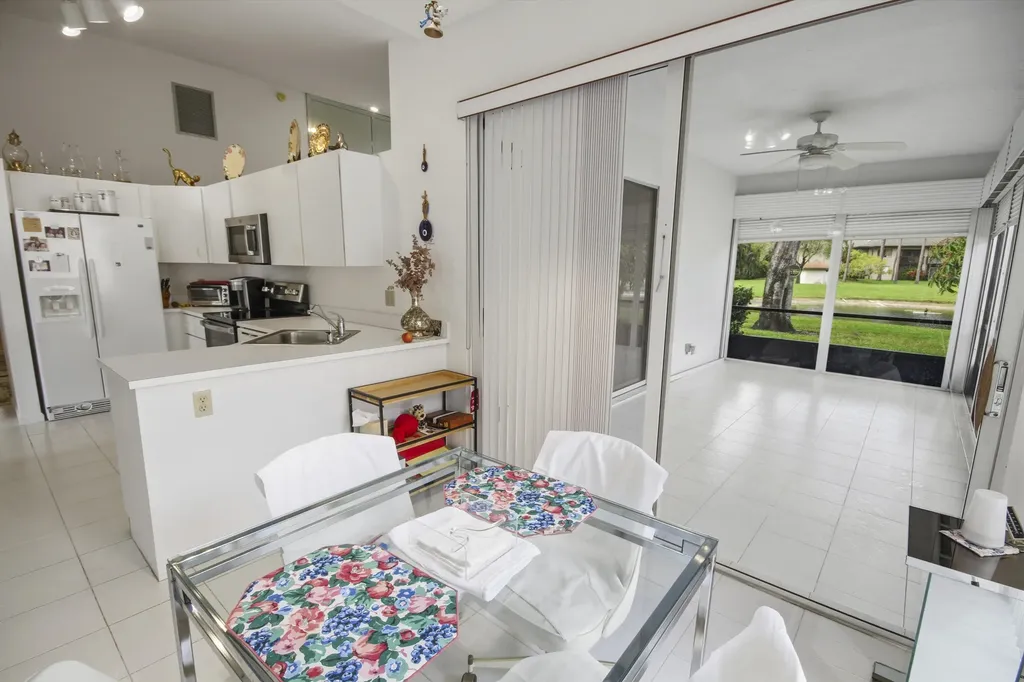7660 Kings Ride Boynton Beach FL 33436
