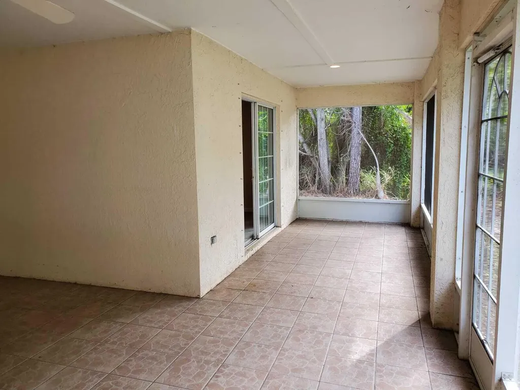 6711 Dickinson Terrace Port St Lucie FL 34952