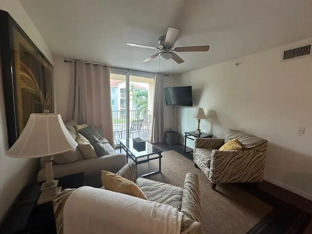 615 Villa Circle Boynton Beach FL 33435