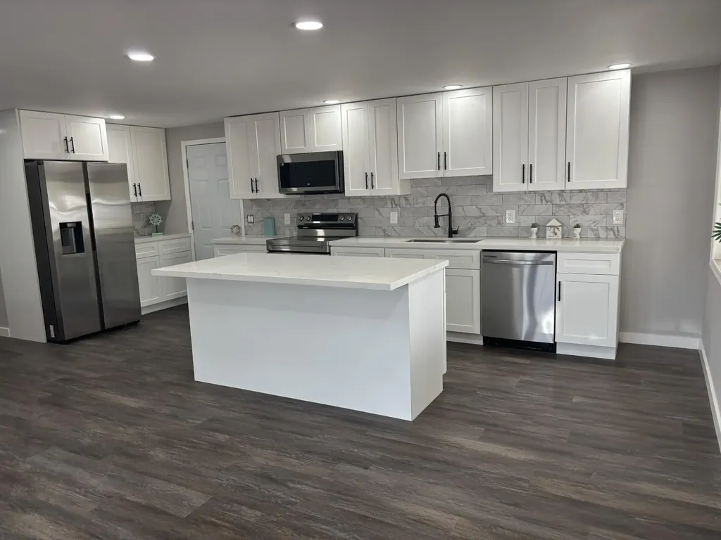 5010 NW 2nd Avenue NW Deerfield Beach FL 33064